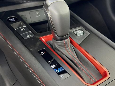 New 2026 Nissan Kicks SR FWD image 17