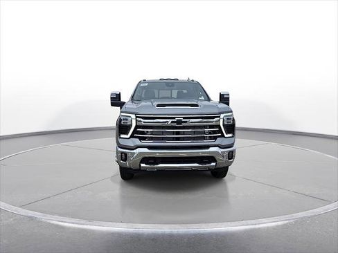 New 2026 Chevrolet Silverado 3500 LTZ w/ LTZ Plus Package AWD/4WD image 3