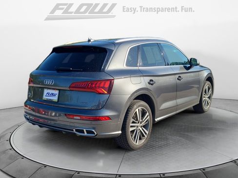 Used 2020 Audi Q5 e Prestige AWD/4WD image 9