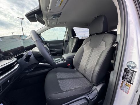 New 2026 Kia Sorento LX image 11