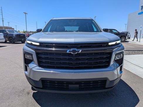New 2026 Chevrolet Traverse LT w/ Midnight/Sport Edition AWD/4WD image 3