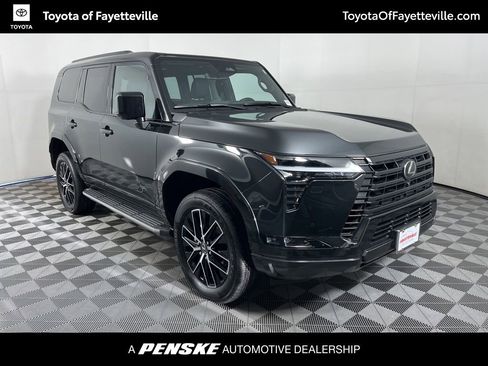 Used 2025 Lexus GX 550 550 Premium+ image 17