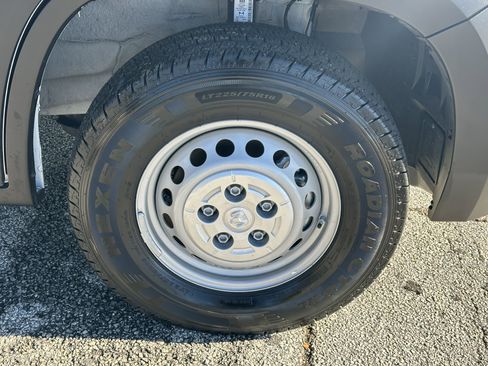 Used 2025 RAM ProMaster 3500 w/ Safety Group image 15