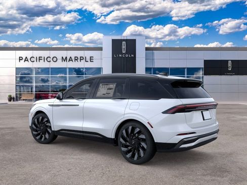 New 2026 Lincoln Nautilus Reserve w/ Jet Appearance Package AWD/4WD image 4