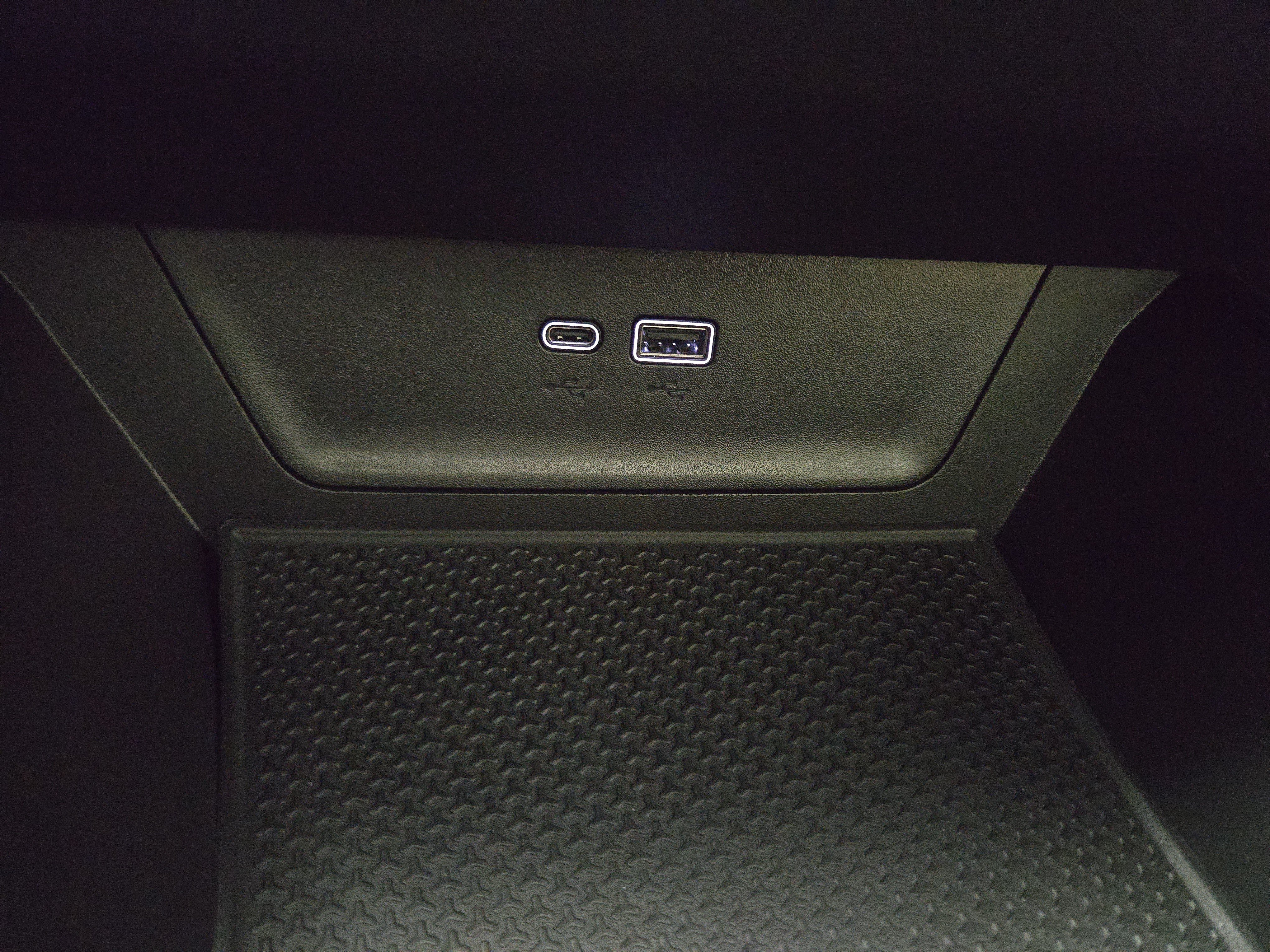 Certified 2025 Chevrolet Equinox ACTIV w/ Safety and Technology Package FWD image 29