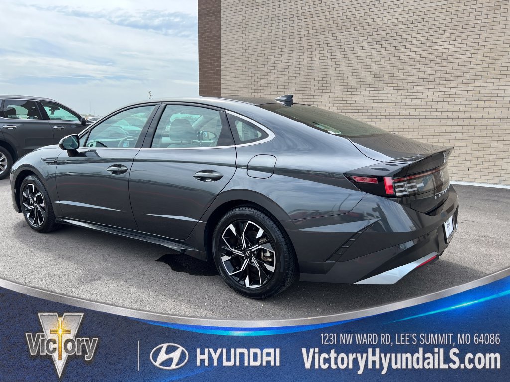 Used 2025 Hyundai Sonata SEL FWD image 3