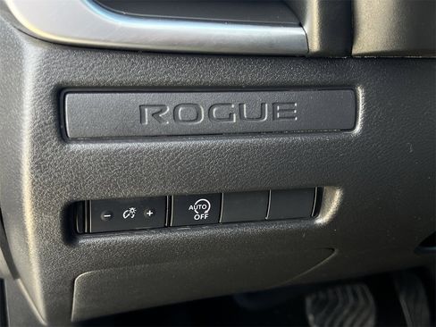 Certified 2024 Nissan Rogue S image 13