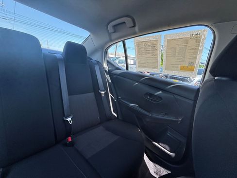 Used 2025 Nissan Sentra SV image 37