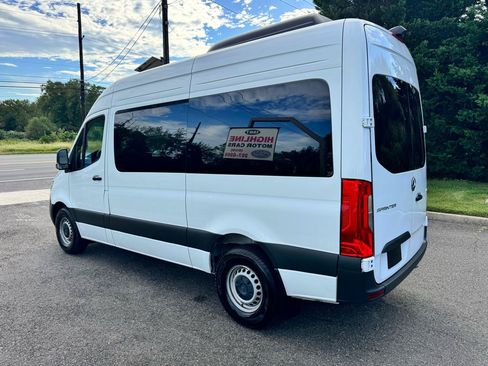 Used 2024 Mercedes-Benz Sprinter 2500 image 8