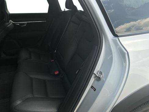 Used 2018 Volvo V90 T5 Cross Country w/ Convenience Package AWD/4WD image 13