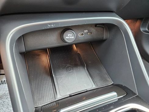 Certified 2023 Volvo XC40 Recharge Plus w/ Protection Package Premier AWD/4WD image 27