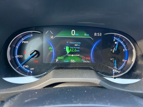 Used 2024 Toyota RAV4 LE AWD/4WD image 22