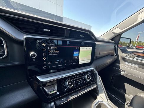 Certified 2022 GMC Sierra 1500 Denali AWD/4WD image 19