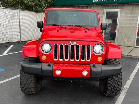 Used 2018 Jeep Wrangler Unlimited Sahara w/ Max Tow Package image 2