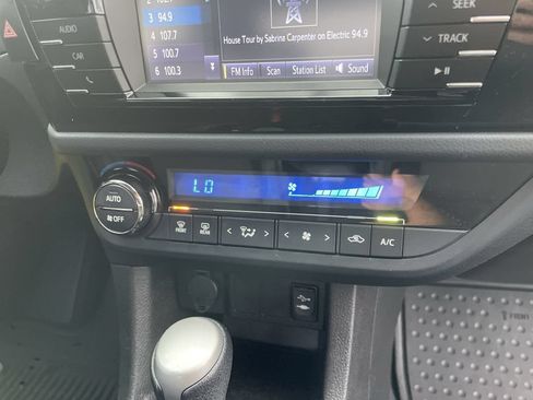 Used 2016 Toyota Corolla S FWD image 25
