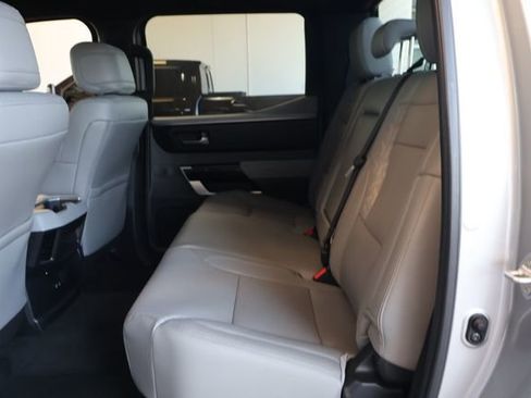 Used 2025 Toyota Tundra 4x4 CrewMax Hybrid image 13