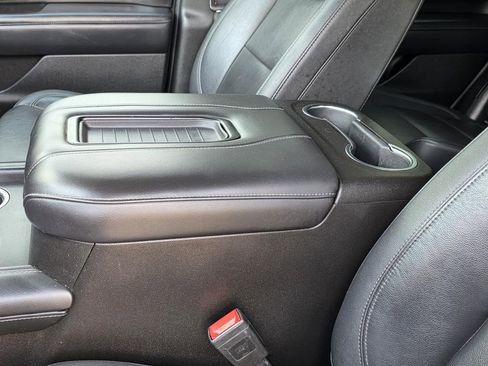 Used 2021 Chevrolet Tahoe Z71 w/ Z71 Off-Road Package image 9