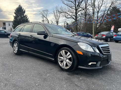 Used 2011 Mercedes-Benz E 350 4MATIC Wagon image 2
