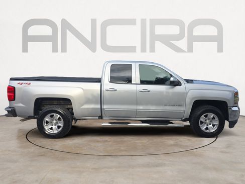 Used 2019 Chevrolet Silverado 1500 LT AWD/4WD image 11