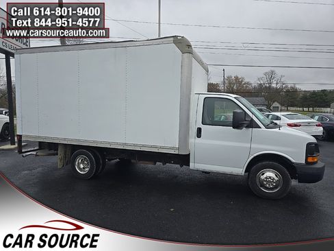 Used 2015 Chevrolet Express 3500 Extended image 6