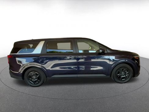 Used 2026 Kia Carnival FWD image 13