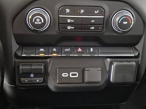 Used 2024 Chevrolet Silverado 1500 W/T w/ WT Value Package image 17