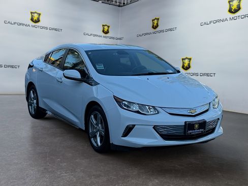 Used 2017 Chevrolet Volt LT w/ Comfort Package image 7