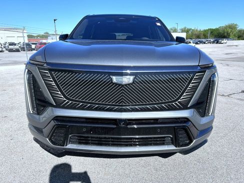 Used 2026 Cadillac Vistiq Platinum AWD/4WD image 9