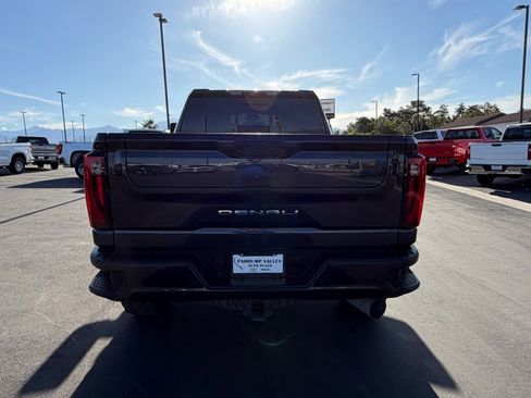 Used 2024 GMC Sierra 2500 Denali w/ Denali Reserve Package AWD/4WD image 4