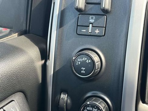 Used 2017 GMC Sierra 1500 SLT AWD/4WD image 34