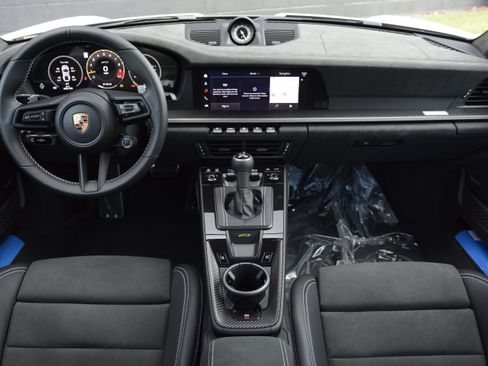 Certified 2026 Porsche 911 GT3 RWD image 12