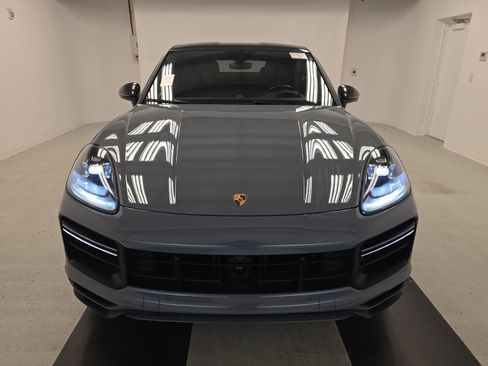 Used 2022 Porsche Cayenne Turbo GT image 6