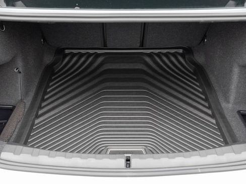 New 2026 BMW 330i xDrive Sedan w/ M Sport Package image 29