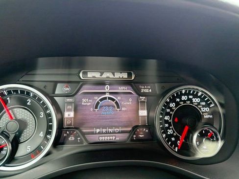 Used 2022 RAM 1500 Laramie AWD/4WD image 29