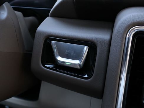 New 2026 GMC Yukon XL Denali w/ LPO, Floor Liner Package image 13