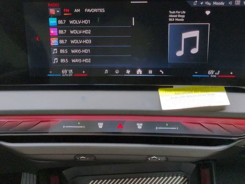 New 2025 BMW X3 xDrive30i w/ Convenience Package AWD/4WD image 18
