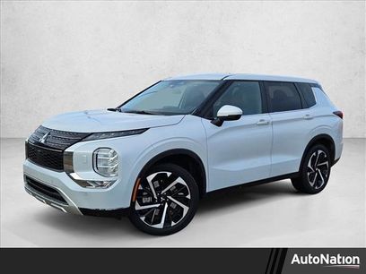 Used 2024 Mitsubishi Outlander SE