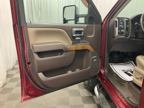 Used 2015 Chevrolet Silverado 1500 LTZ image 21