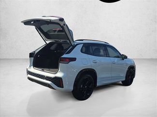 New 2026 Volkswagen Tiguan SE R-Line FWD video 2