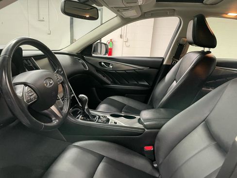 Used 2017 INFINITI Q50 2.0t w/ Moonroof Package AWD/4WD image 12