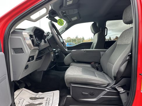 Used 2023 Ford F150 XLT image 11