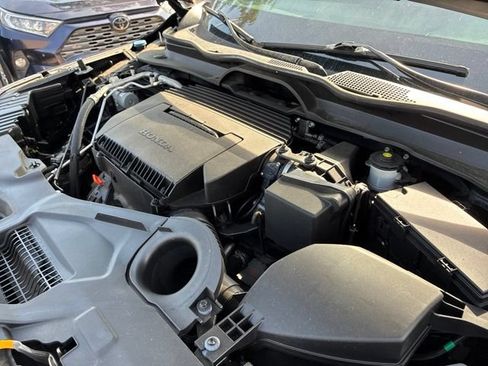Used 2024 Honda Pilot Touring image 34