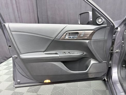 Used 2016 Honda Accord EX-L image 22
