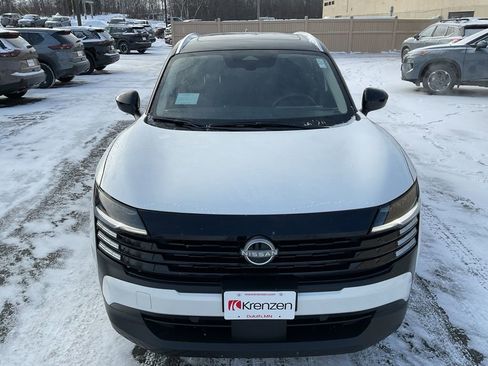 New 2026 Nissan Kicks SV w/ SV Premium Package image 2