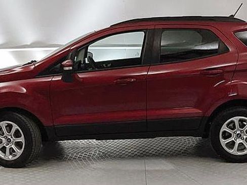 Used 2021 Ford EcoSport SE image 5