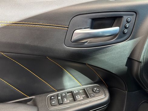 Used 2022 Dodge Charger Scat Pack image 10