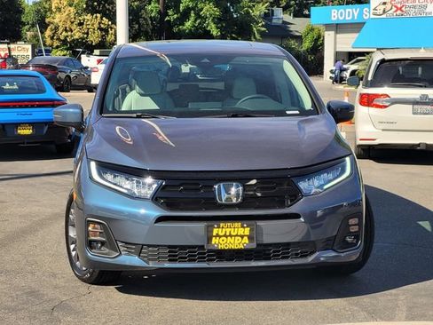 New 2026 Honda Odyssey Touring image 2