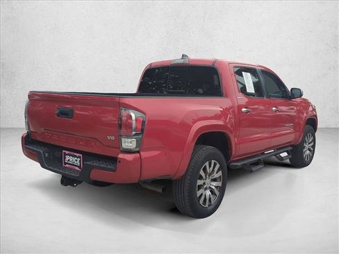 Used 2022 Toyota Tacoma Limited RWD image 5
