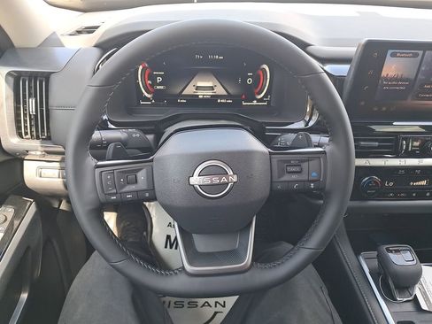 New 2026 Nissan Pathfinder SL w/ Lighting Package AWD/4WD image 15