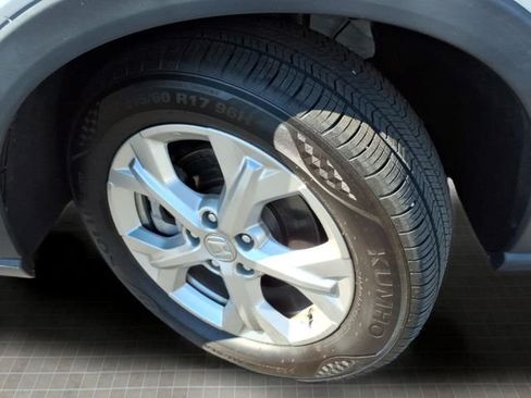Used 2023 Honda HR-V LX image 10